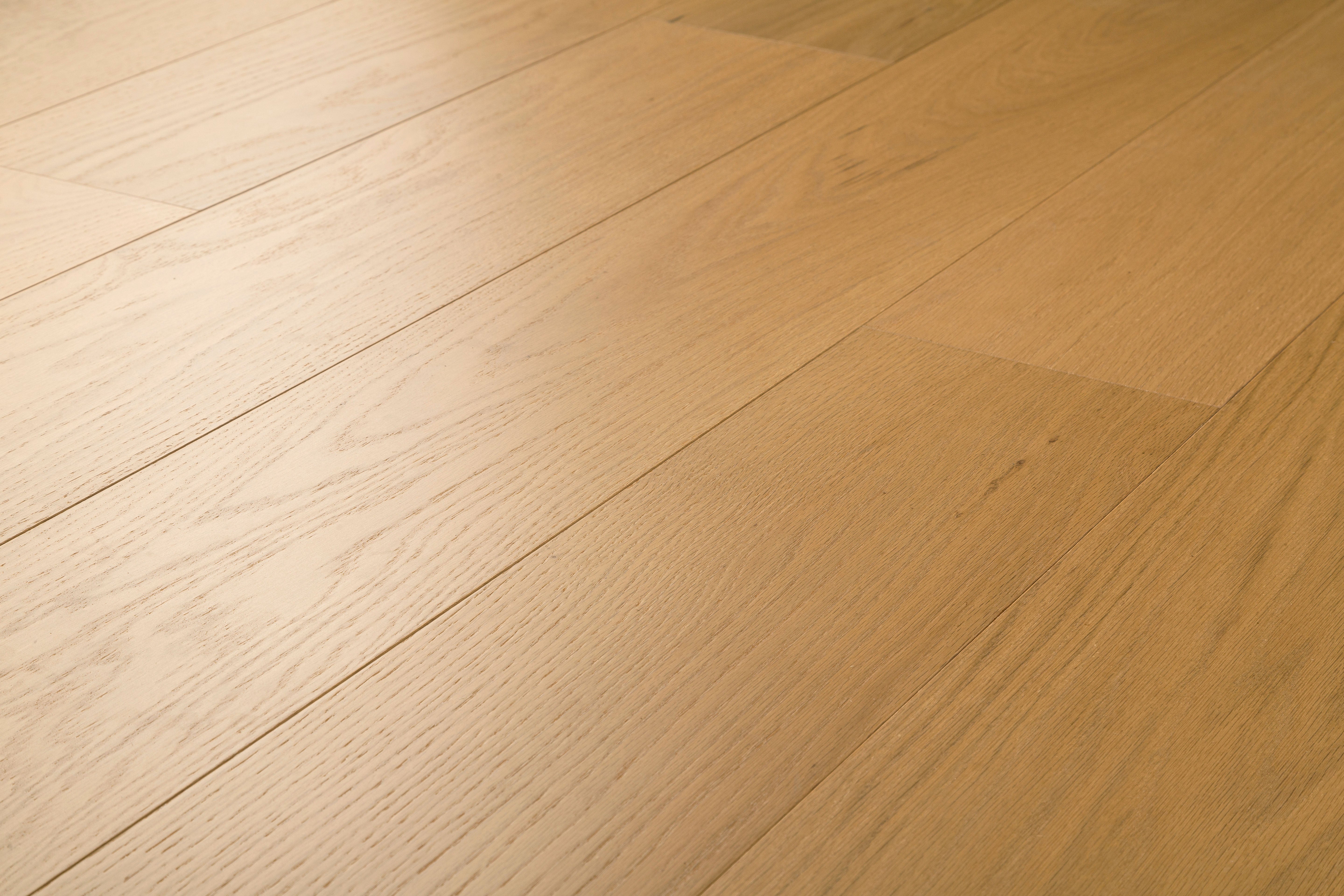 Grandeur Prestige Red Oak 3/4" (18mm) x 7 1/2" Rosedale