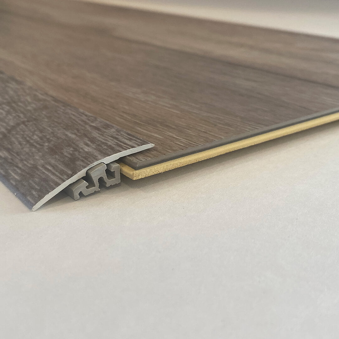 TORLYS EverWood Vista Ashford  3-in-1 Smart Trim 1 9/16" x 76"