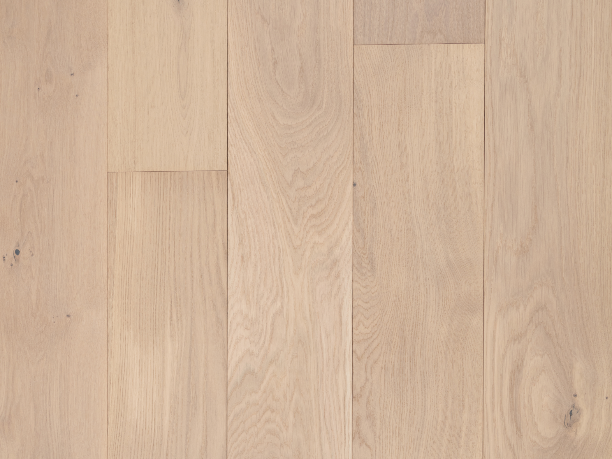 Vidar American Oak Daisy (4.0 mm) 3/4" (18mm) x 9" Wire Brushed Select & Better (AB)
